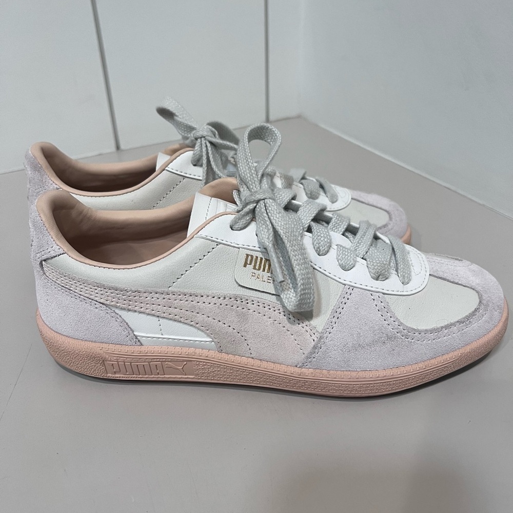 Puma Women's Off White Palermo Sneakers